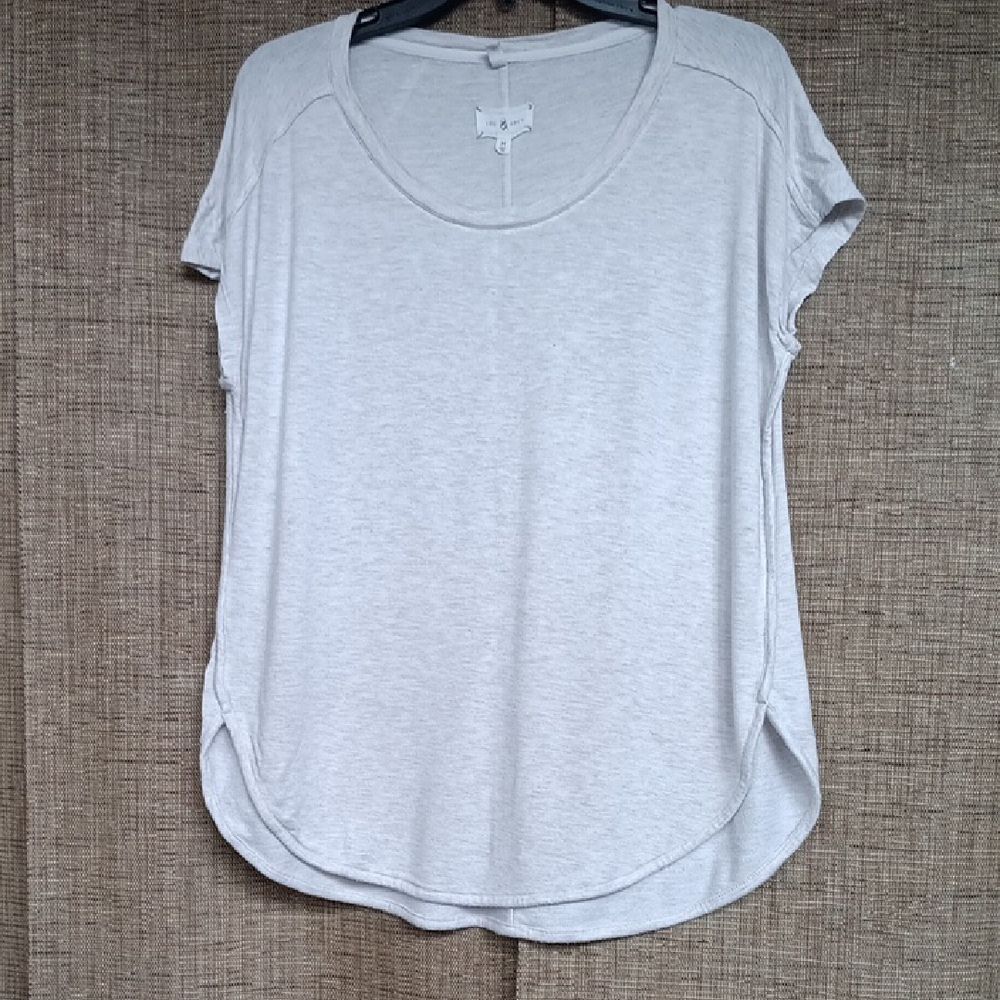 Lou & Grey Light Gray Short Sleeve Tee